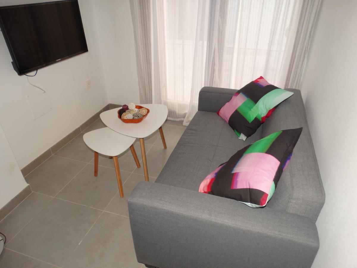 - Jinetes, 23 Appart hôtel